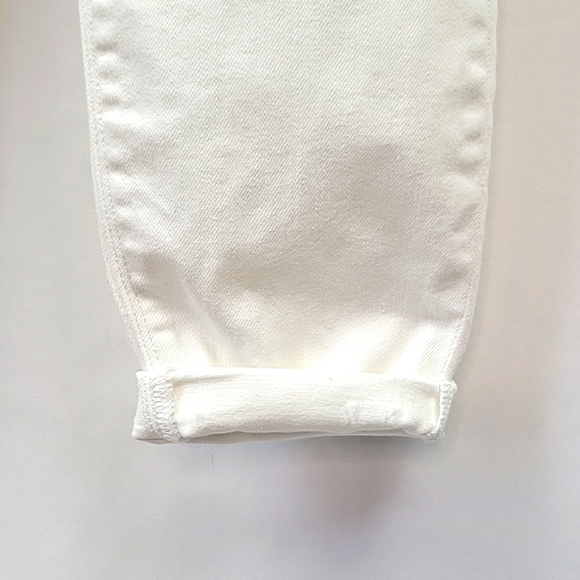 SPANX Pull On High Rise Distressed Ankle Jeans with Raw Cuffs White Size Small - Picture 12 of 16